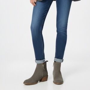 Gray Suede Ankle Boots Kensie